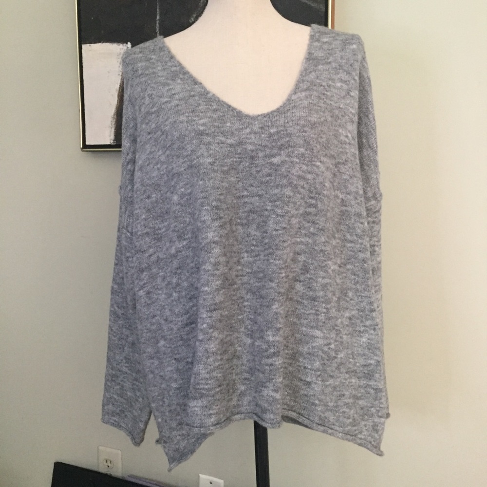O&O Grey V-neck Oversized Sweater, M